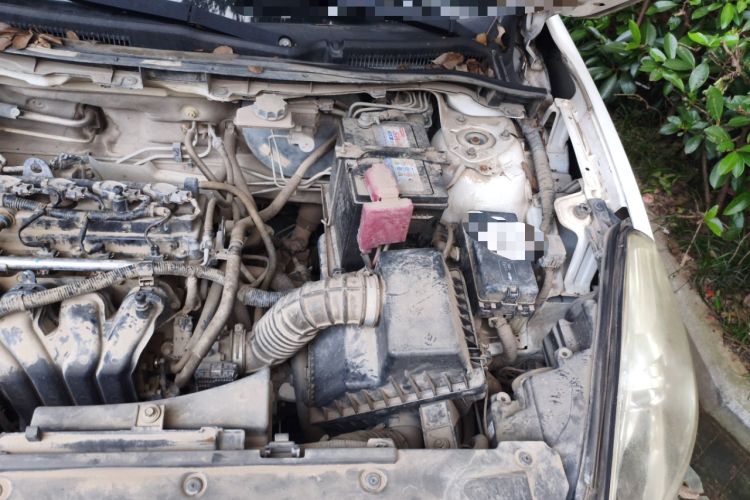 Used Haima Fumei 2015 1.6L Manual Prestige Model Engine Bay Left