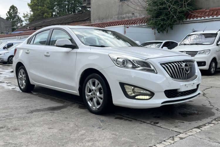 Used Haima Fumei 2015 1.6L Manual YueShang Model Exterior 2