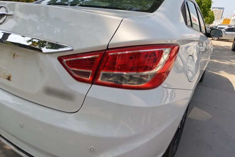 Used Haima Fumei 2015 1.6L Manual Prestige Model Exterior 3