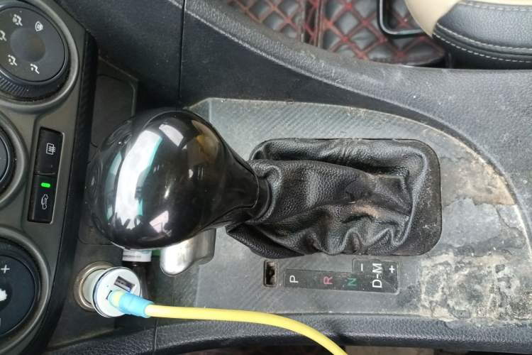 Used Haima Fumei 2015 1.5T Automatic YueShang Model Gear Lever
