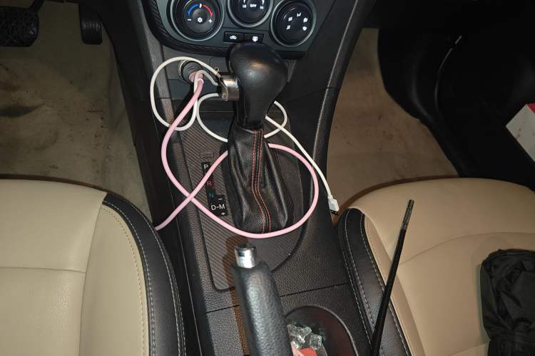 Used Haima Fumei 2015 1.5T Automatic YueShang Model Gear Lever