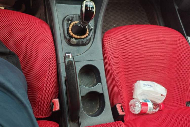 Used Haima Fumei 2015 1.6L Manual Prestige Model Gear Lever