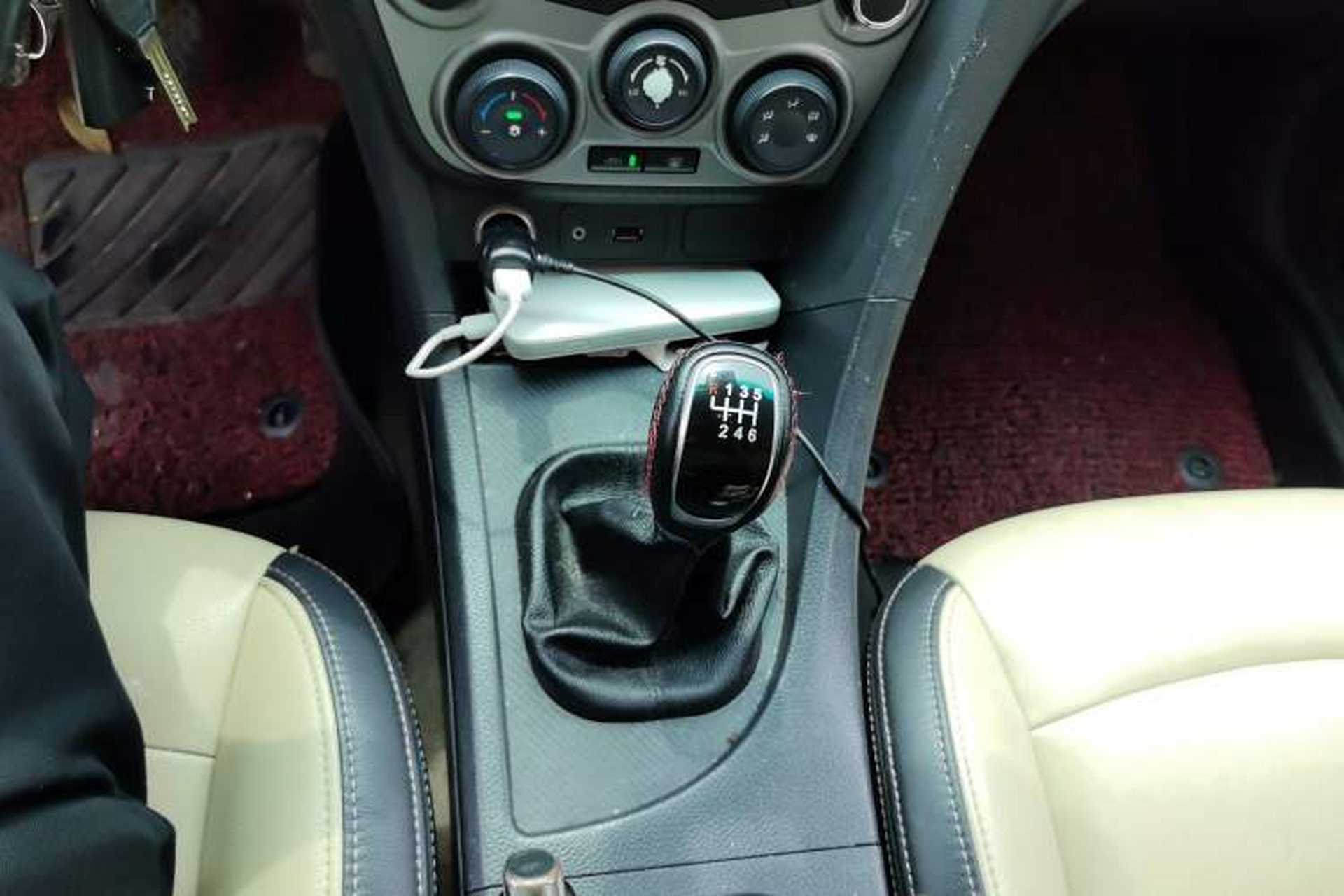 Used Haima Fumei 2015 1.6L Manual Prestige Model Gear Lever