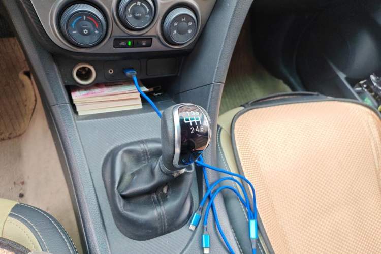Used Haima Fumei 2015 Classic 1.6L Manual Elite Edition Gear Lever