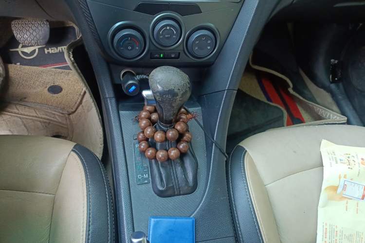 Used Haima Fumei 2015 1.6L Automatic Prestige Model Gear Lever