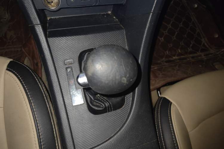 Used Haima Fumei 2015 1.5T Automatic YueShang Model Gear Lever