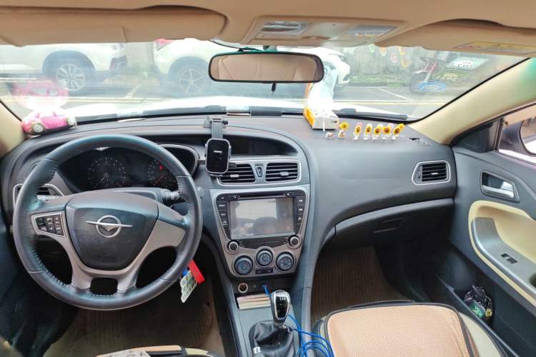 Used Haima Fumei 2015 Classic 1.6L Manual Elite Edition Headliner