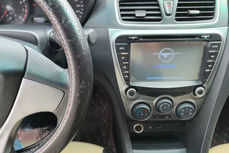 Used Haima Fumei 2015 1.6L Manual Prestige Model Interior 1