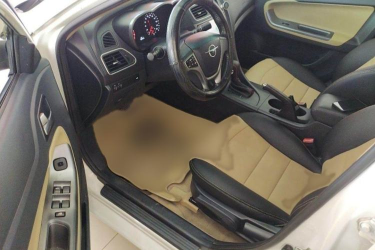 Used Haima Fumei 2015 1.6L Automatic Prestige Model Interior 2