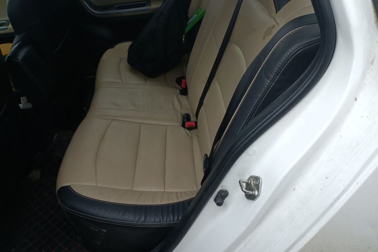 Used Haima Fumei 2015 1.5T Automatic YueShang Model Left Rear Seat