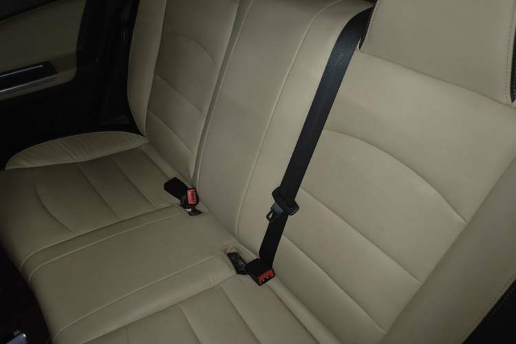Used Haima Fumei 2015 1.5T Automatic YueShang Model Left Rear Seat