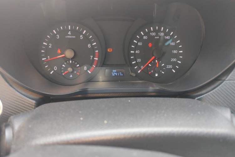 Used Haima Fumei 2015 1.6L Manual Fashion Model Odometer Close Up