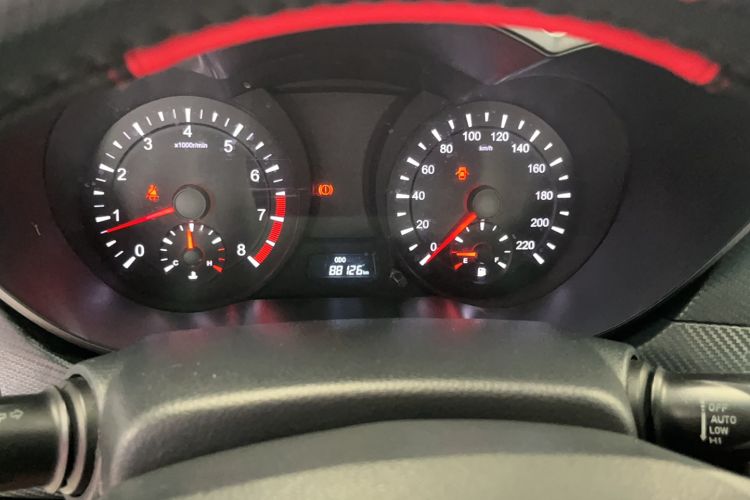 Used Haima Fumei 2015 1.6L Manual YueShang Model Odometer Close Up