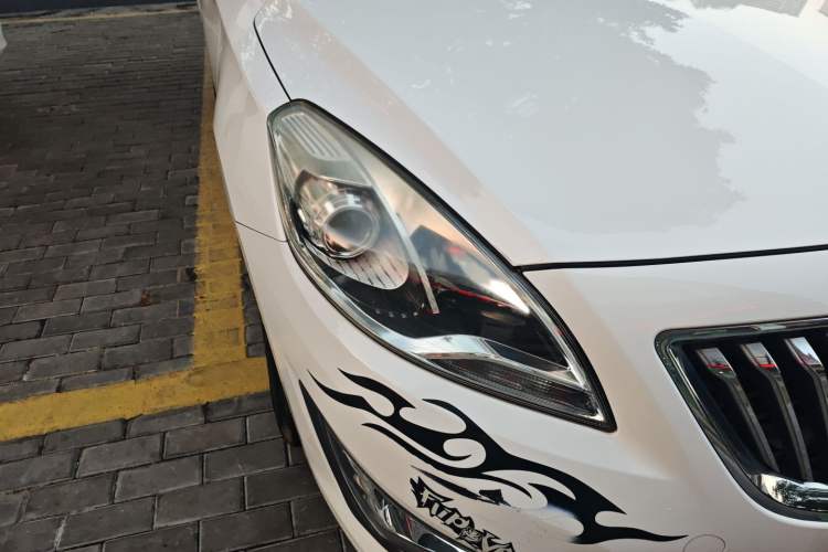 Used Haima Fumei 2015 1.6L Manual YueShang Model Right Front Headlight