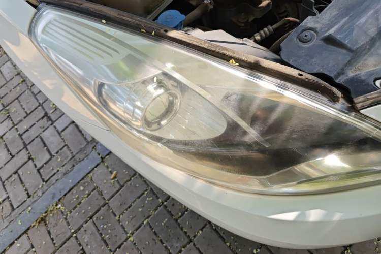 Used Haima Fumei 2015 M5 1.6L Manual "Beloved Edition" Right Front Headlight