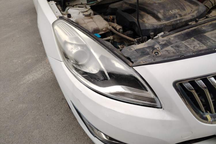 Used Haima Fumei 2015 1.6L Manual Prestige Model Right Front Headlight