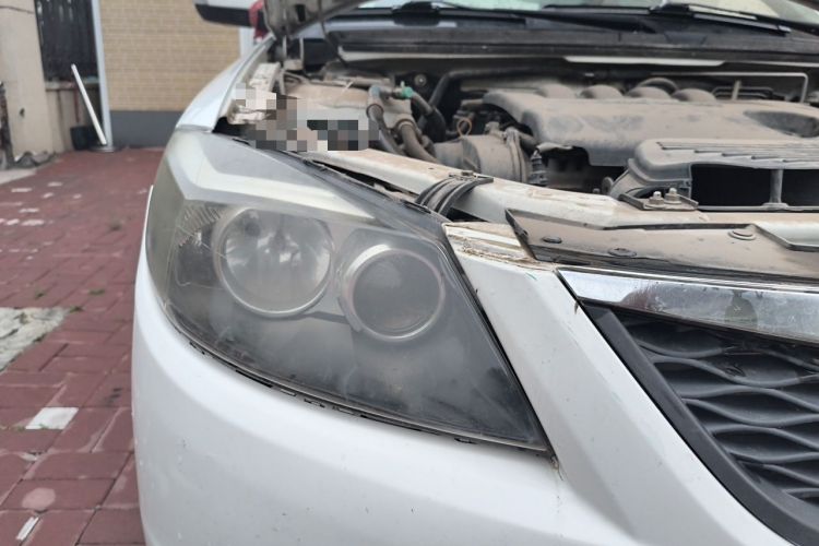 Used Haima Fumei 2015 Classic 1.6L Manual with Sunroof Right Front Headlight