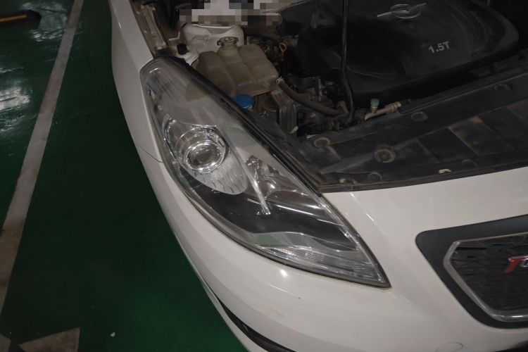 Used Haima Fumei 2015 1.5T Automatic YueShang Model Right Front Headlight