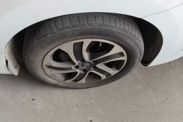 Used Haima Fumei 2015 1.6L Manual ZhiShang Model Right Front Wheel Hub