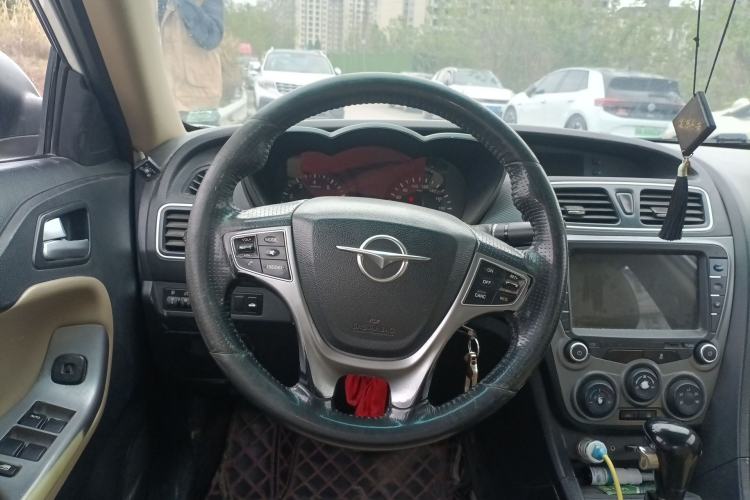 Used Haima Fumei 2015 1.5T Automatic YueShang Model Steering Wheel