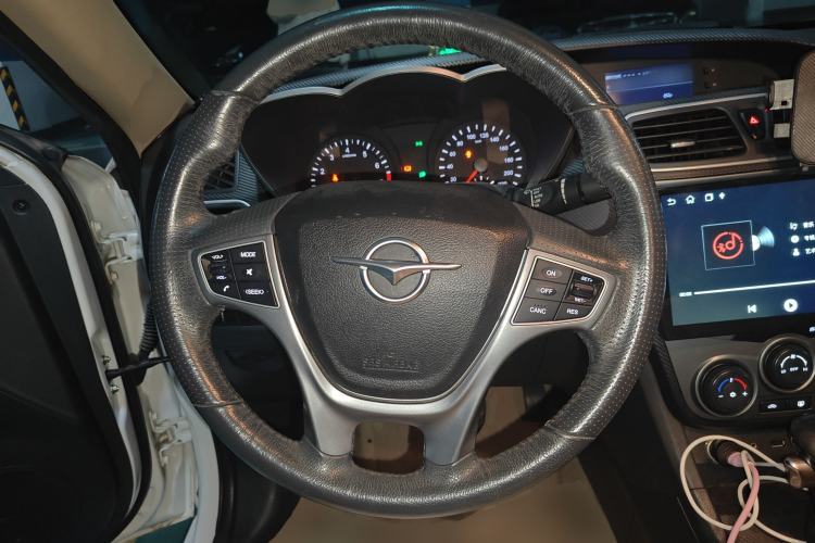 Used Haima Fumei 2015 1.5T Automatic YueShang Model Steering Wheel