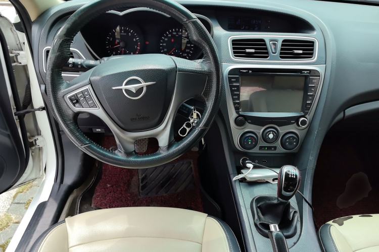 Used Haima Fumei 2015 1.6L Manual Prestige Model Steering Wheel