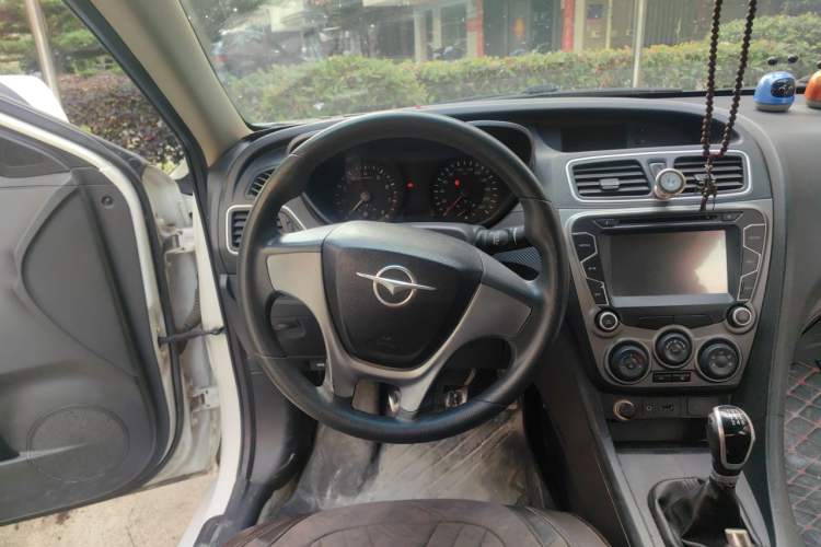 Used Haima Fumei 2015 1.6L Manual Fashion Model Steering Wheel