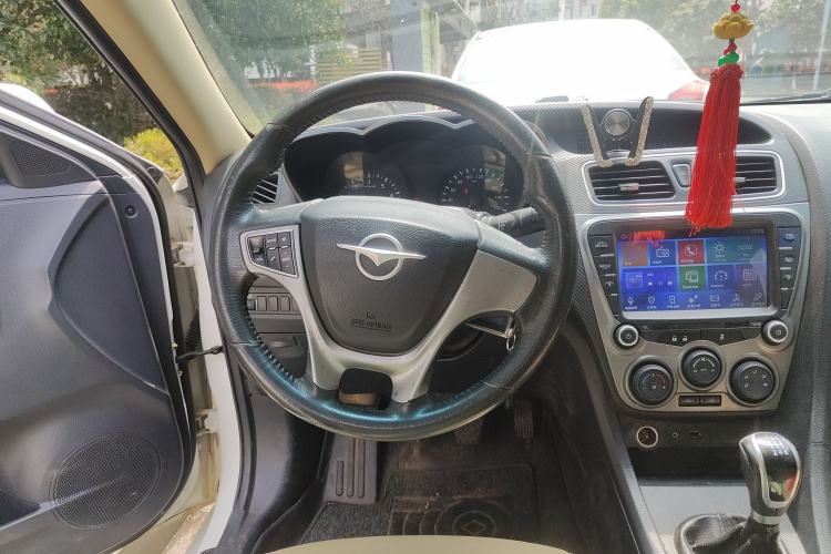 Used Haima Fumei 2015 1.6L Manual ZhiShang Model Steering Wheel