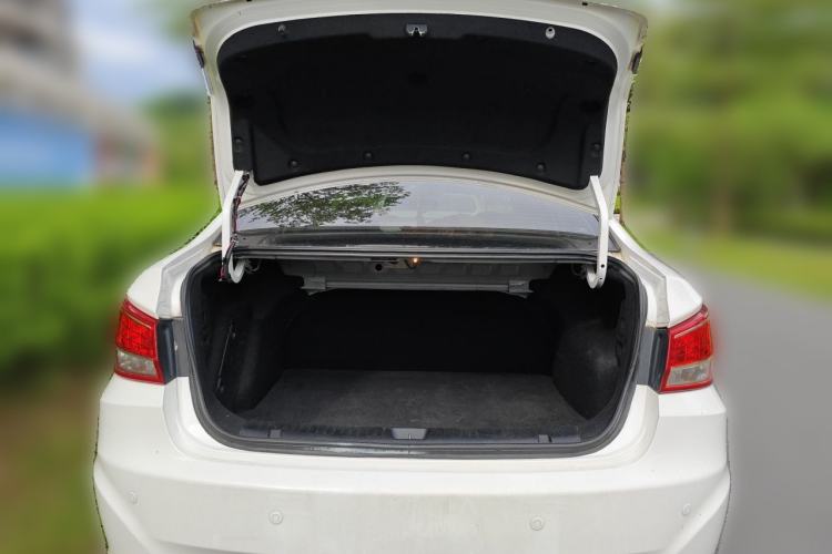 Used Haima Fumei 2015 1.6L Automatic Prestige Model Trunk