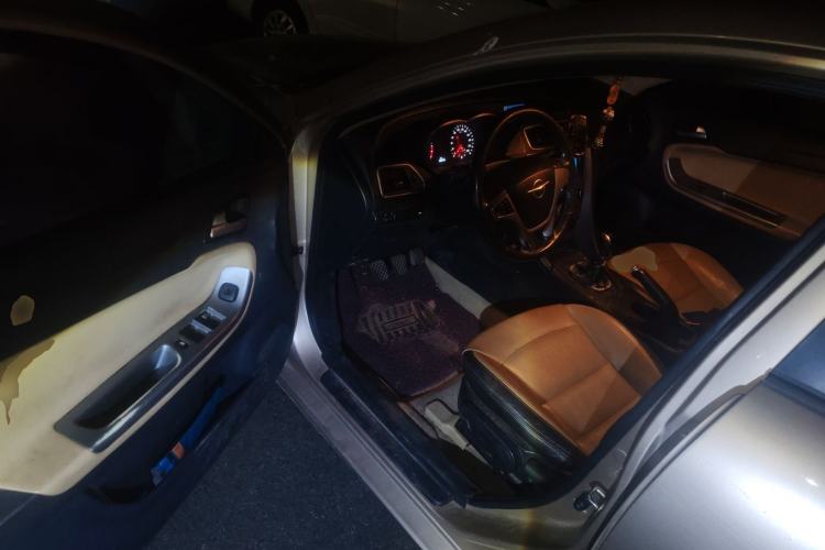 Used Haima Fumei 2015 1.6L Manual YueShang Model Driver Seat