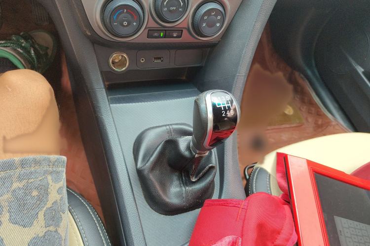 Used Haima Fumei 2015 1.6L Manual YueShang Model Gear Lever