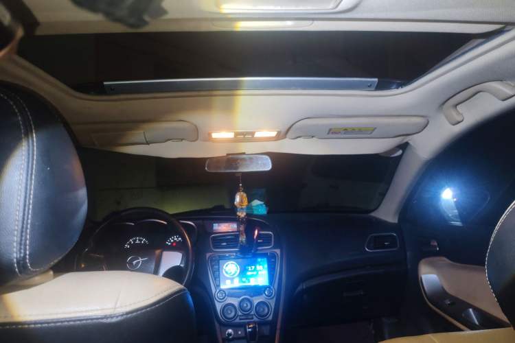 Used Haima Fumei 2015 1.6L Manual YueShang Model Headliner
