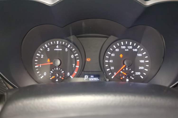 Used Haima Fumei 2015 1.5T Automatic Prestige Model Instrument Cluster