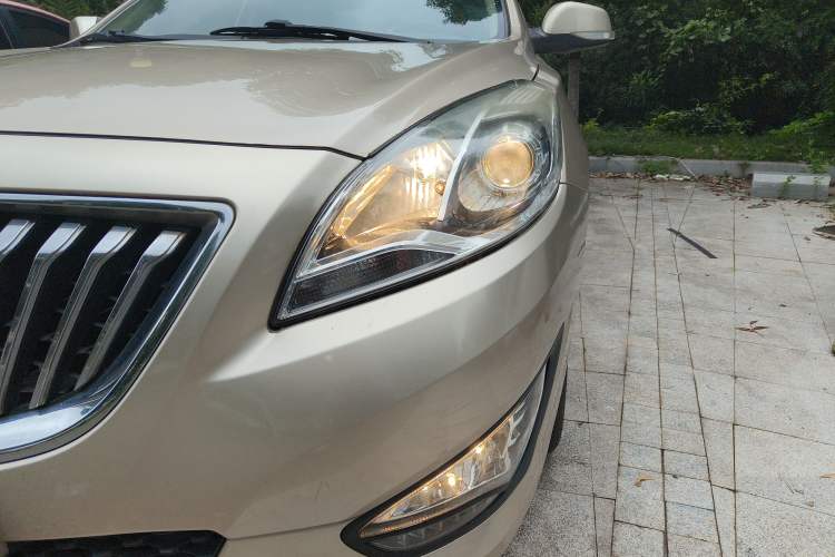 Used Haima Fumei 2015 1.6L Manual YueShang Model Left Front Headlight
