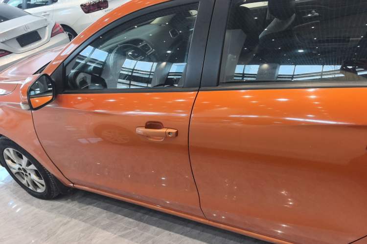 Used Haima Fumei 2015 1.6L Manual YueShang Model Left Side