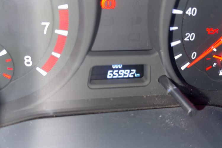Used Haima Fumei 2015 1.6L Manual YueShang Model Odometer Close Up