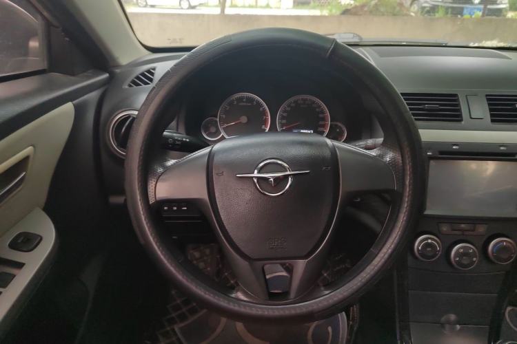 Used Haima Fumei 2015 Classic 1.6L Manual Elite Edition Steering Wheel