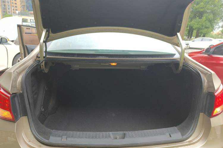 Used Haima Fumei 2015 1.6L Manual YueShang Model Trunk
