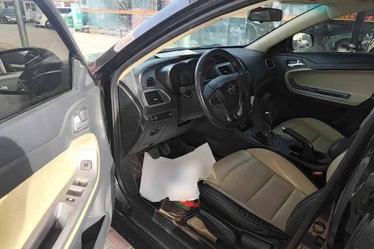 Used Haima Fumei 2016 1.6L Manual Prestige Model Upgrade Driver Seat