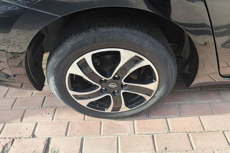 Used Haima Fumei 2016 1.6L Manual Prestige Model Upgrade Exterior 5