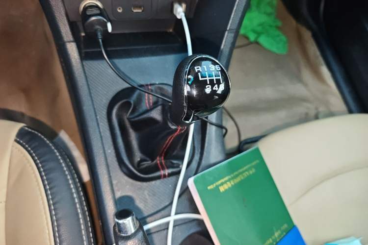 Used Haima Fumei 2016 1.6L Manual Prestige Model Upgrade Gear Lever