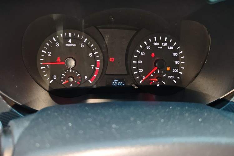 Used Haima Fumei 2016 1.6L Manual Prestige Model Upgrade Odometer Close Up