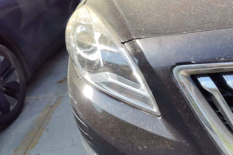 Used Haima Fumei 2016 1.6L Manual Prestige Model Upgrade Right Front Headlight
