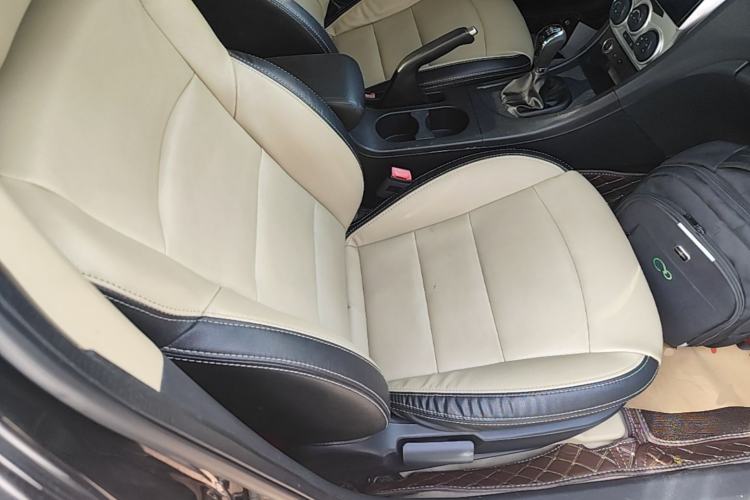 Used Haima Fumei 2016 1.6L Manual Prestige Model Upgrade Right Front Seat
