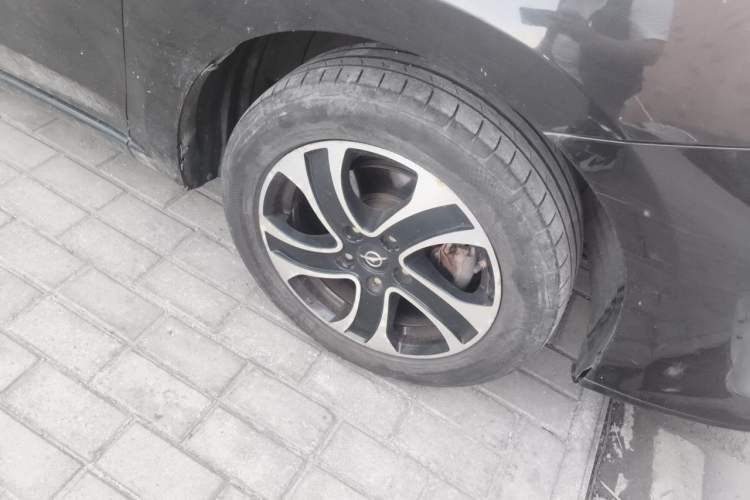 Used Haima Fumei 2016 1.6L Manual Prestige Model Upgrade Right Front Wheel Hub