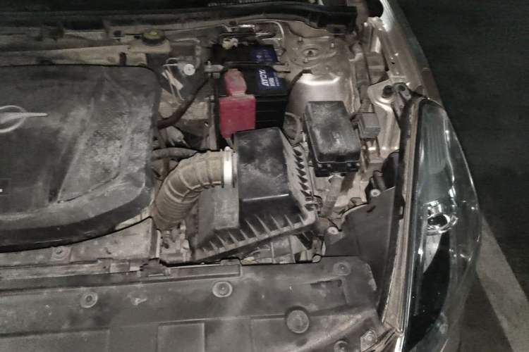 Used Haima Fumei 2016 1.6L Manual Prestige Model Upgrade Engine Bay Left
