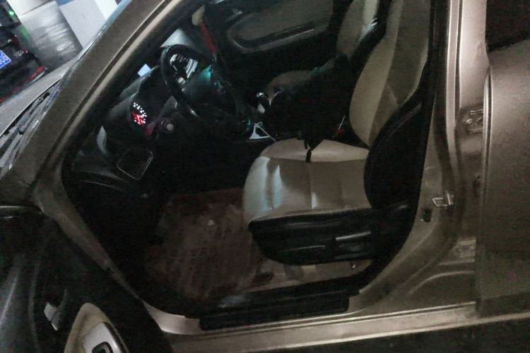 Used Haima Fumei 2016 1.6L Manual Prestige Model Upgrade Left Front Seat