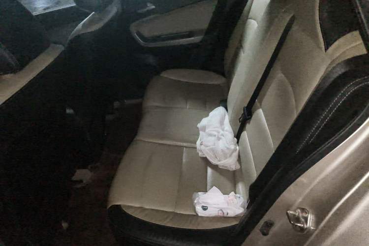 Used Haima Fumei 2016 1.6L Manual Prestige Model Upgrade Left Rear Seat