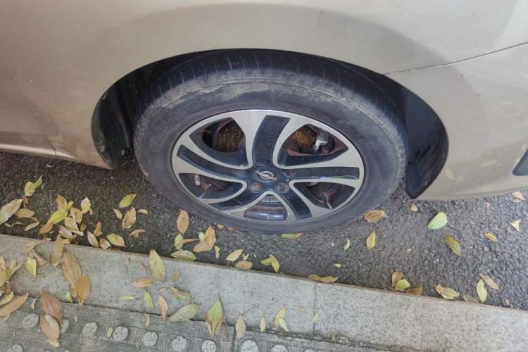 Used Haima Fumei 2016 1.6L Manual Prestige Model Upgrade Right Front Wheel Hub