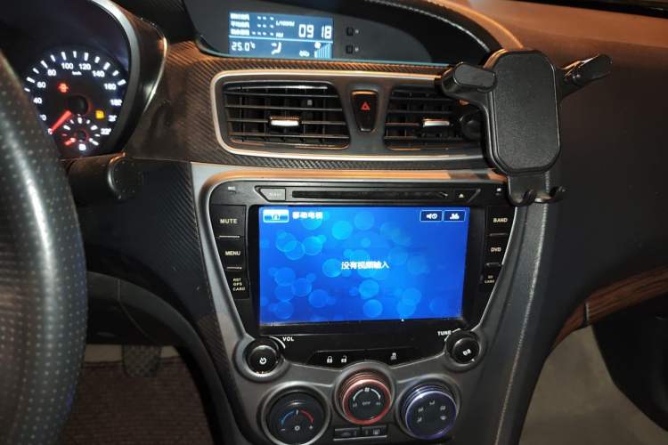 Used Haima Fumei 2016 1.6L Manual YueShang Model Upgrade Edition Audio And AC Panel